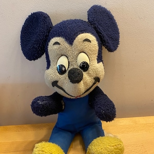 Vecchio peluche retrò di Topolino degli anni &#39;70. Cerco una nuova casa e coccole.