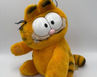 Garfield Cat Vintage Retro Soft Plush Toy made by Dakin 1980s TV Show 1978-1981, United Feature Syndicate