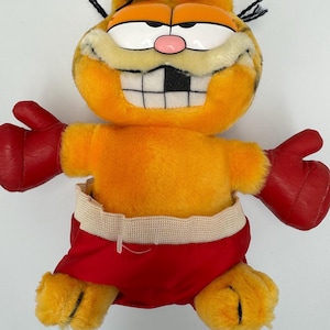 Garfield ‘The Boxer’ 23cm / 9” Orange Cat Vintage Retro Soft Plush Toy, Dakin from 1980s TV Show 1978-1981, United Feature Syndicate