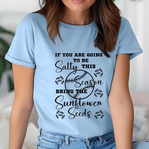 Sii salato in formato SVG, porta semi di girasole, girasole in formato SVG, semi di girasole in formato SVG, baseball in formato SVG, softball in formato SVG, maglietta da baseball in formato SVG PNG DXF