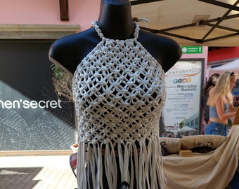 Top in macrame