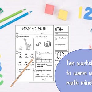 Puede incluir: Material educativo colorido, que incluye hojas de trabajo, lápices y bloques de números. Las hojas de trabajo presentan problemas de matemáticas y el texto "MORNING MATH". Un círculo azul dice "Ten worksheets to warm up math minds!"