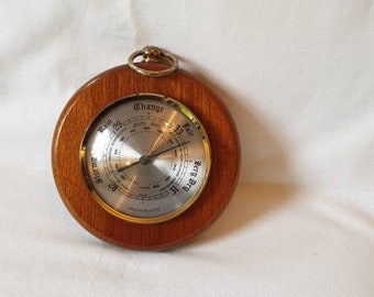 Vintage Weathermaster Barometer in 15cm Round Oak Frame Wall Mountable