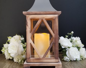 Wooden Diamond Lattice Lantern