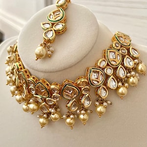 Handmade Golden Kundan Choker Necklace Set: Indian Pearl Jewelry