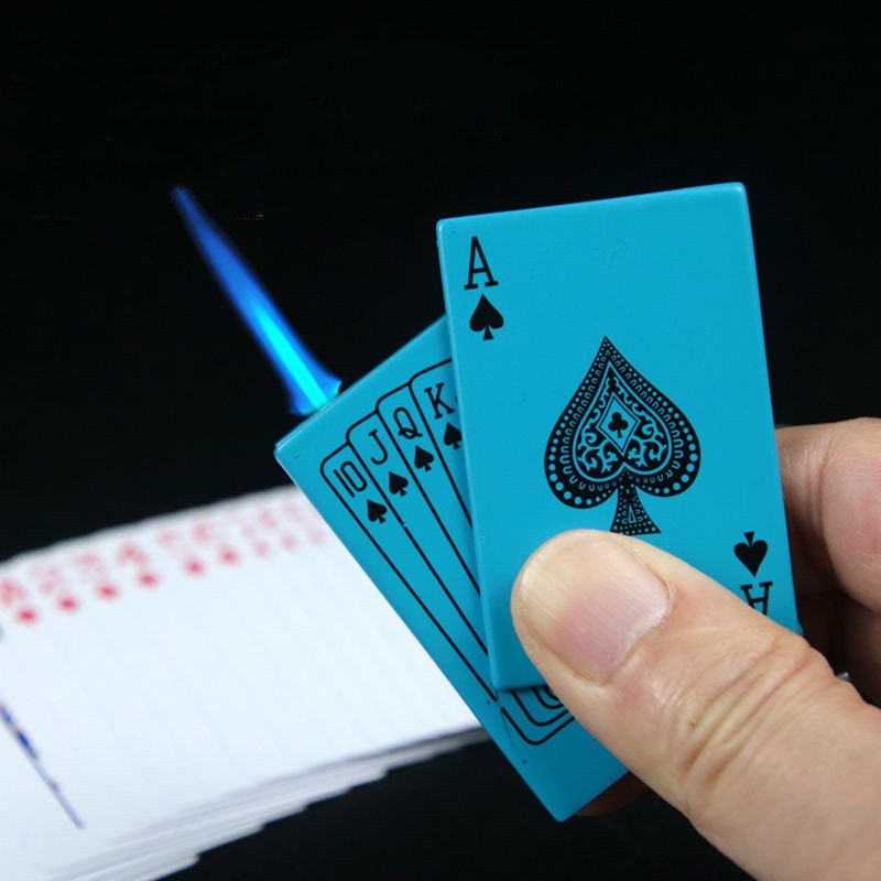Spielkarten-Feuerzeug-kreative Poker-Gas-Feuerzeug-Männer rauchendes  Zubehör für Vatertag für Weihnachtsgeschenk - .de