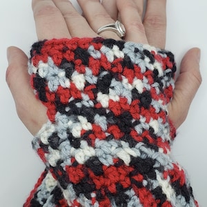 Crochet Fingerless Gloves Pattern: Textured Griddle Stitch (Digital PDF)