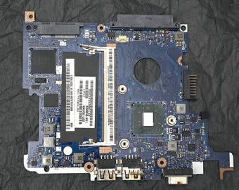 Placa de circuito impresso azul reciclada: Arte reaproveitada, componentes para artesanato