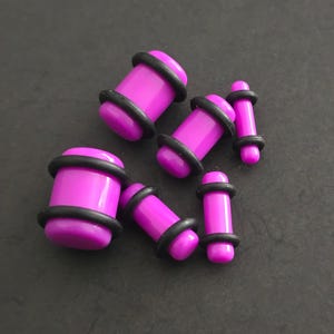 Funny Pills Plugs Stretchers For Ears. Body Piercing – High Quality Ear Gauge Expander Tool. Starter kit, size 2 mm to 10 mm.