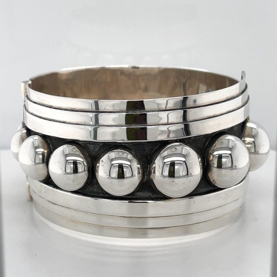 BIG DOT BANGLE SILVER BIG DOT BANGLE SILVER