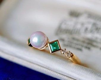 18K Solid gold Akoya Ring/Emerald Pearl Engagement Ring/ Gift for her/ Daily jewelry/ Elegant Wear/ Bridal Set/Wedding set/Fine Jewelry