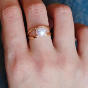 18K Solid Gold Ring/ Pearl Engagement Ring/ Diamond Engagement Ring/ Dainty Ring/Pearl Jewelry/Gift for her/ Fine jewelry image 9