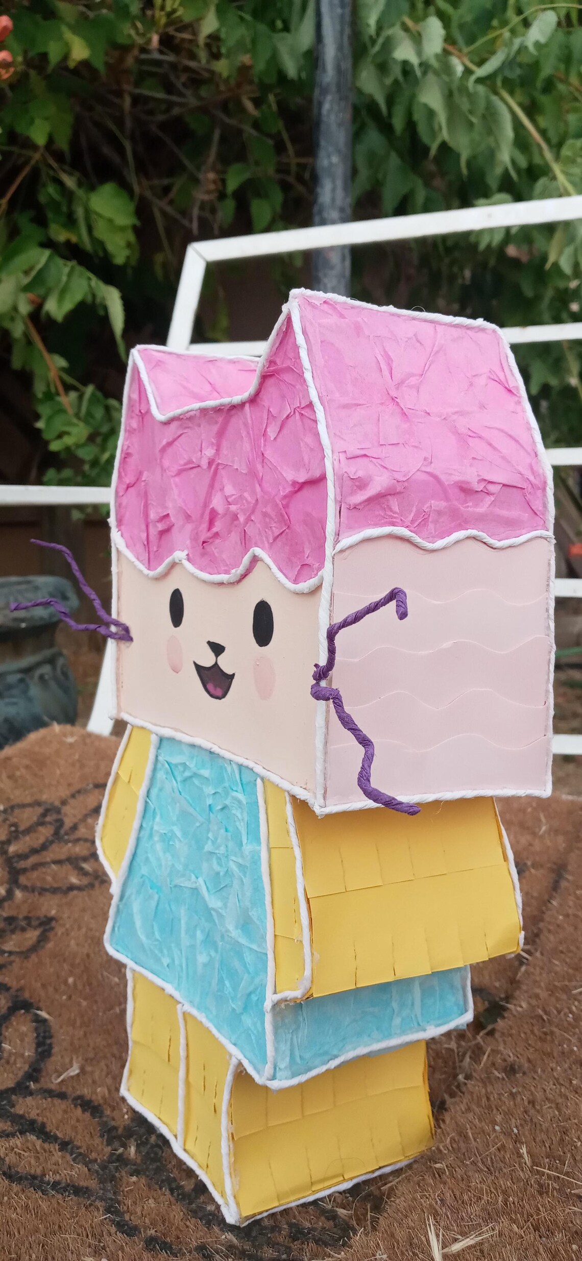 Pianta Box Baby Box Pinata - Etsy