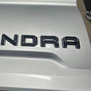 Letras retroiluminadas para la puerta trasera de la Tundra (2014-2021) imagen 6
