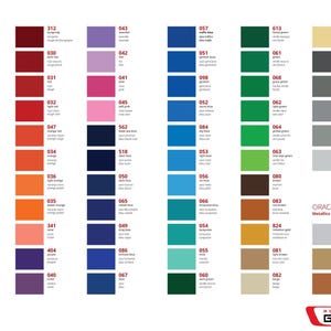 Puede incluir: Una carta de colores Oracal completa que muestra una amplia gama de muestras de vinilo dispuestas en columnas. Cada cuadrado presenta un c&oacute;digo num&eacute;rico &uacute;nico y un nombre de color. El documento incluye la secci&oacute;n Oracal 651 Metallics y el logotipo de Rocky Mountain Graphics.