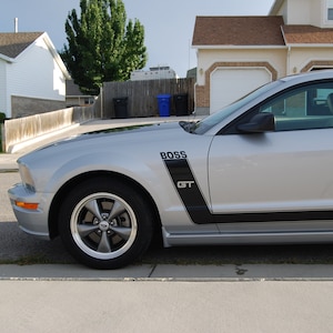 05-09 Mustang Boss Hockey Stripes with Boss