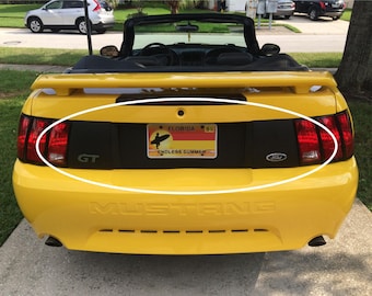 99-04 Mustang Rear Decklid Blackout Decal