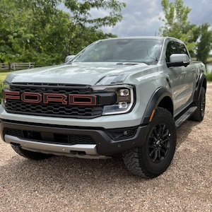 Letras da grade do Ford Ranger Raptor 2024-2025 com contornos - adesivos de vinil