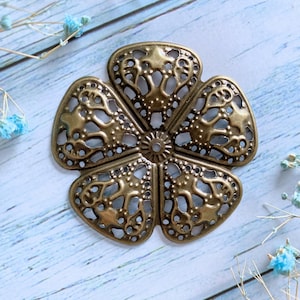 2 piezas de flores de metal de latón antiguo con filigrana para estampar, adornos de metal para scrapbooking, tarjetas, planificadores, accesorios, 48 x 48 mm