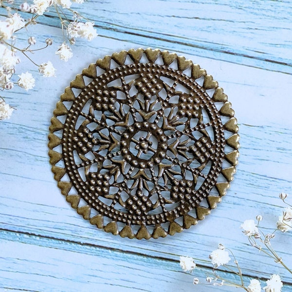 2pcs Bronze Mandala Filigree Flower Vine Metal Embellishments Carved Heart Scrapbooking Findings Round Vintage Jewelry Connectors 60mm