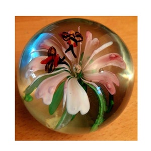 Glass Paperweight Pink Floral with Insects VGC 3&quot;