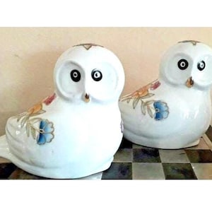 Pair of collectable owls Cloisonne style 12 x 6 cm VGC