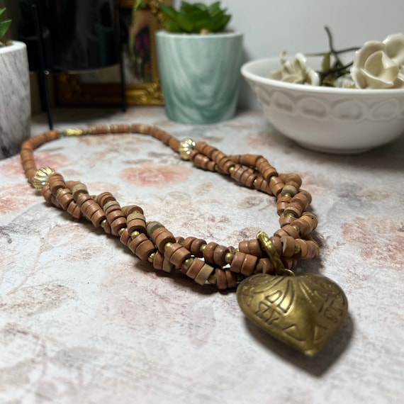 Western Beaded Necklace Vintage Wood And Gold Hea… - image 1