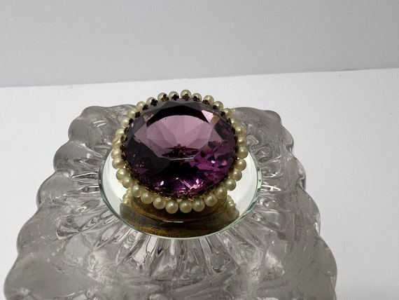 Vintage Gold Tone Amethyst Glass Brooch Faux Seed… - image 1