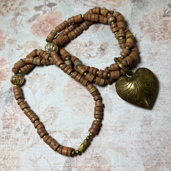 Western Beaded Necklace Vintage Wood And Gold Hea… - image 10