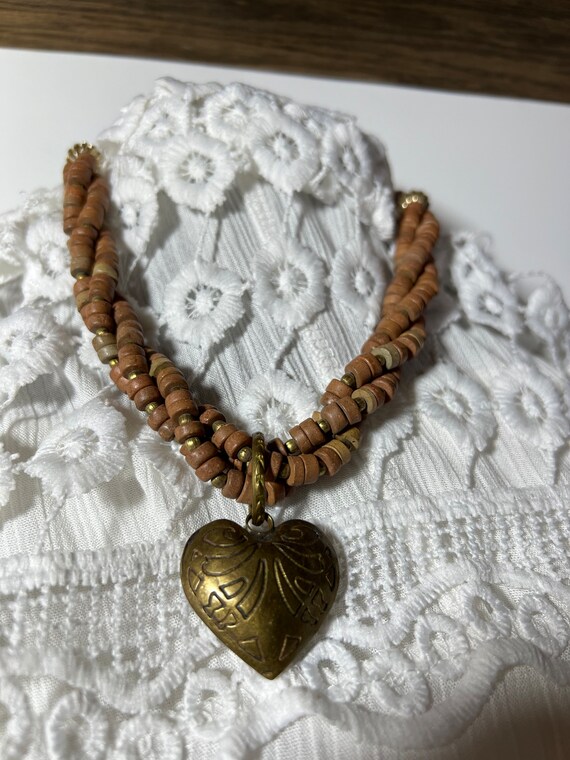 Western Beaded Necklace Vintage Wood And Gold Hea… - image 5