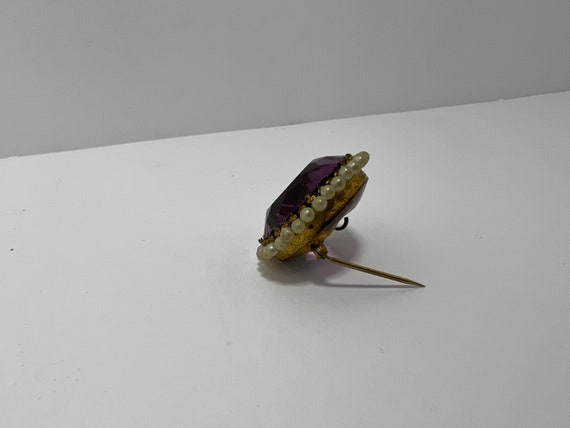 Vintage Gold Tone Amethyst Glass Brooch Faux Seed… - image 2