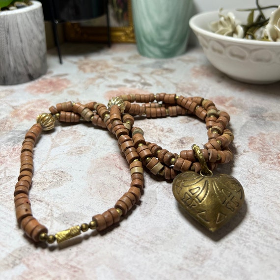 Western Beaded Necklace Vintage Wood And Gold Hea… - image 4