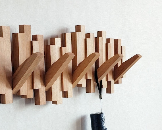 Irregular Wood Wall Mounted Piano Coat Rack Easy to Install Flip