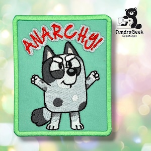 Écusson Anarchy Dog | Motif chiot Heeler mignon | Brodé à coudre | Fabriqué en Alaska