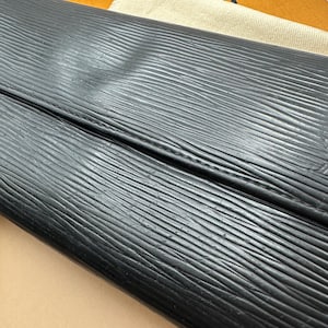Women's Louis Vuitton Epi Leather long wallet
