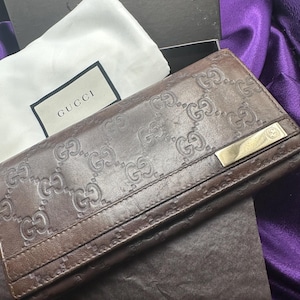 Ladies Gucci Leather Wallet with 24k gold plated hardware