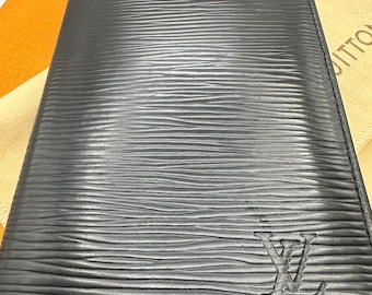 Mens Long Louis Vuitton Wallet in Epi Leather