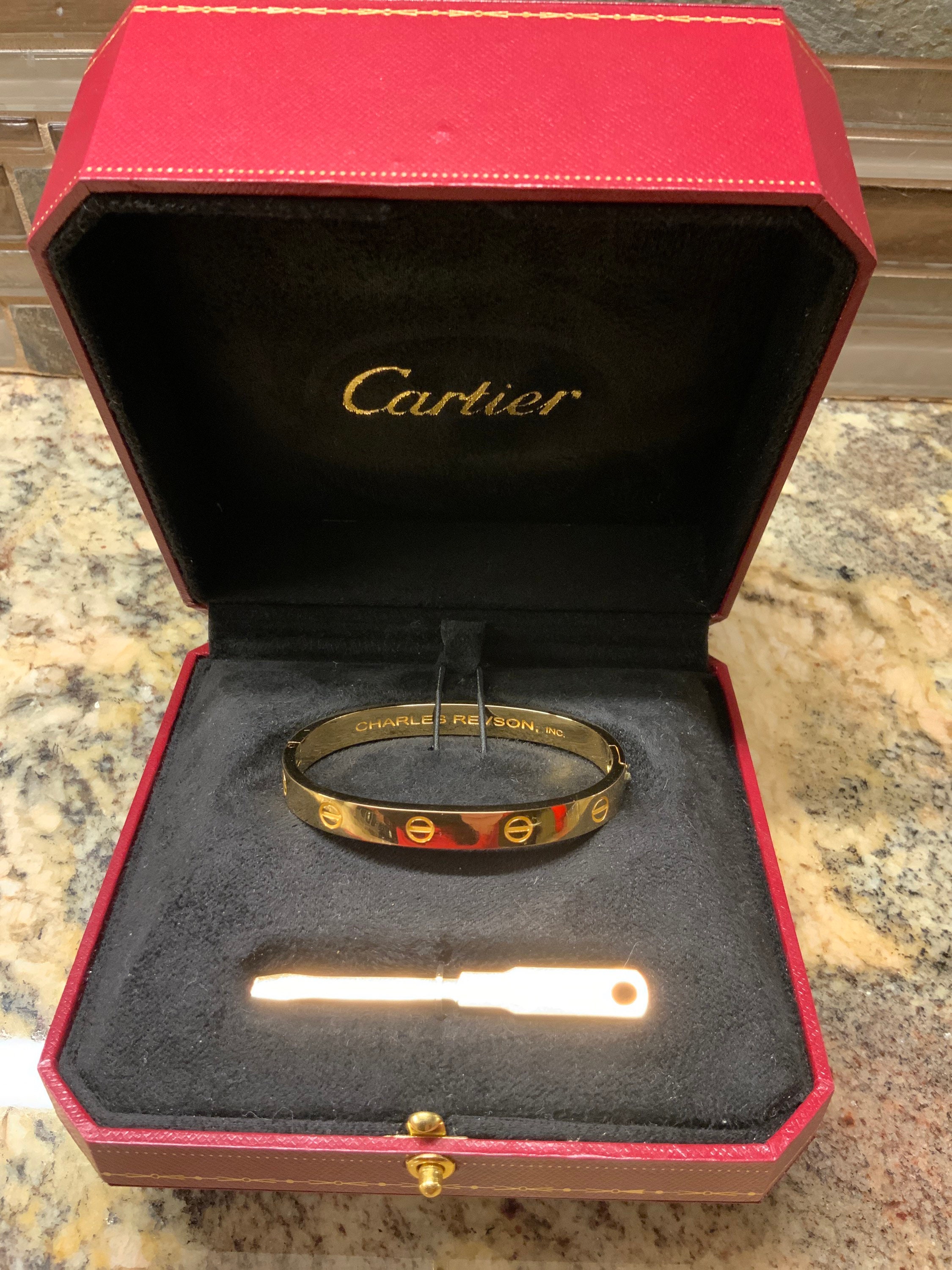 cartier diamond bracelet love