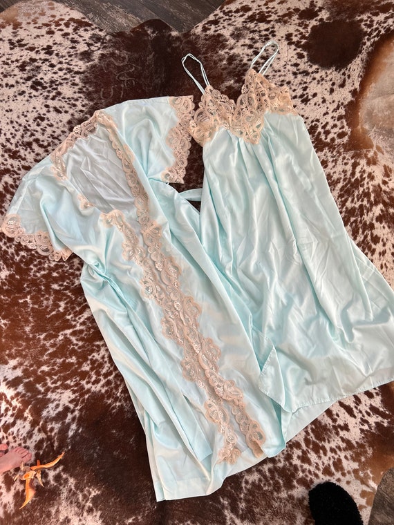 Vintage Eve’s Collections Night Gown and Robe M