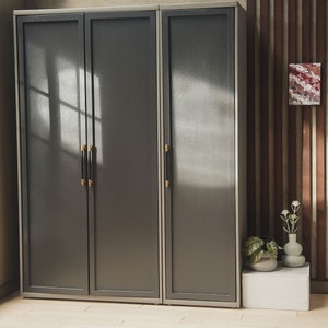 Armoire miniature à l&#39;échelle 1/6 pour poupées mannequins populaires de 30 cm (12 po.). Meubles de style moderne. Rangement pour vêtements pour maison de poupée, boîte de chambre, diorama
