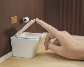1/6 scale miniature modern toilet for popular fashion dolls 11- 12 inch. Realistic bathroom furniture for dollhouse, diorama, roombox