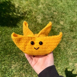 crab rangoon plushie | crochet plushie
