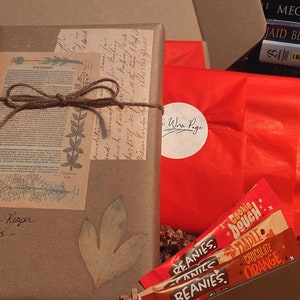 Spicy Blind Date with a Book Pick Your Spice Level Mystery Book Vintage Wrapping Bookish Gift image 7