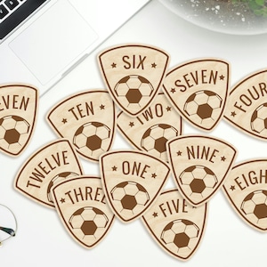 Marcadores y discos de madera con forma de fútbol para bebés recién nacidos o como regalo para baby shower