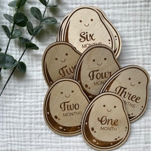 Marcadores y discos de madera para hitos mensuales de bebés recién nacidos: momentos importantes del bebé / regalo para baby shower