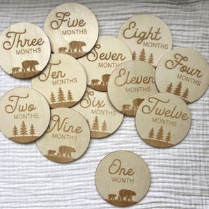 Marcadores y discos de madera para hitos mensuales de Mama Bear para bebés recién nacidos: momentos importantes del bebé / regalo para baby shower