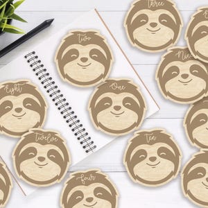 Marcadores y discos de madera con forma de perezoso para hitos mensuales de bebés recién nacidos: momentos importantes del bebé / regalo para baby shower