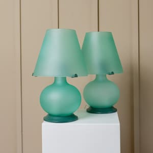 1 of 2 Mushroom table lamps in mint and green Murano glass - Italy Mid Century 1980s