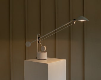 Vintage Stilplast table lamp in white - Model Halo Balance - Postmodern Memphis design - Italy 1980s