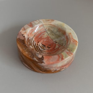 Vintage ashtray onyx stone - solid, green beige brown marbled - design Italy 1970s - gift idea elegant, retro decoration table